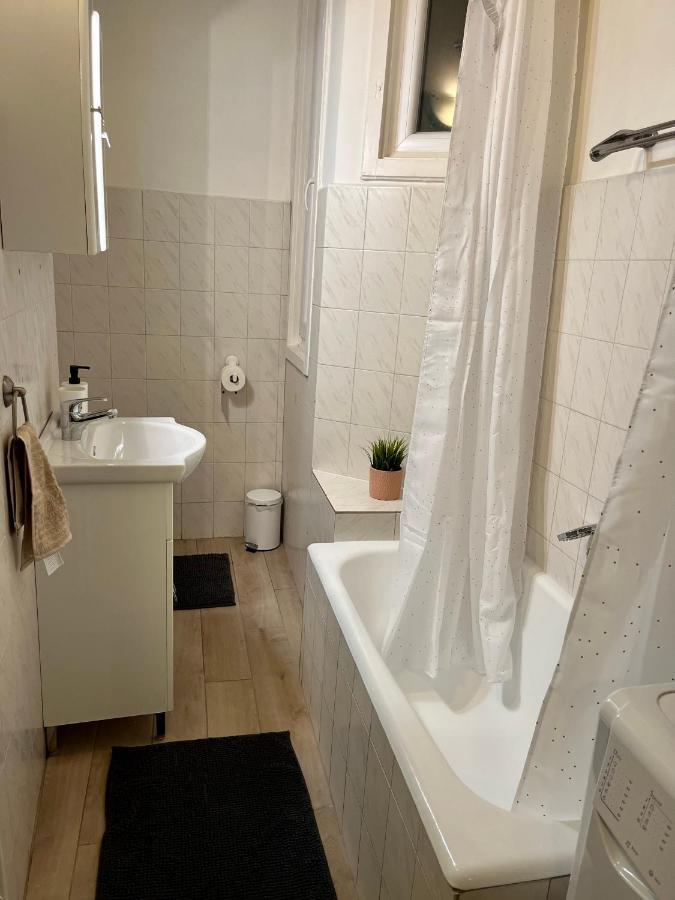 Your Home In Budapest: Cozy, Central & Silent Bagian luar foto