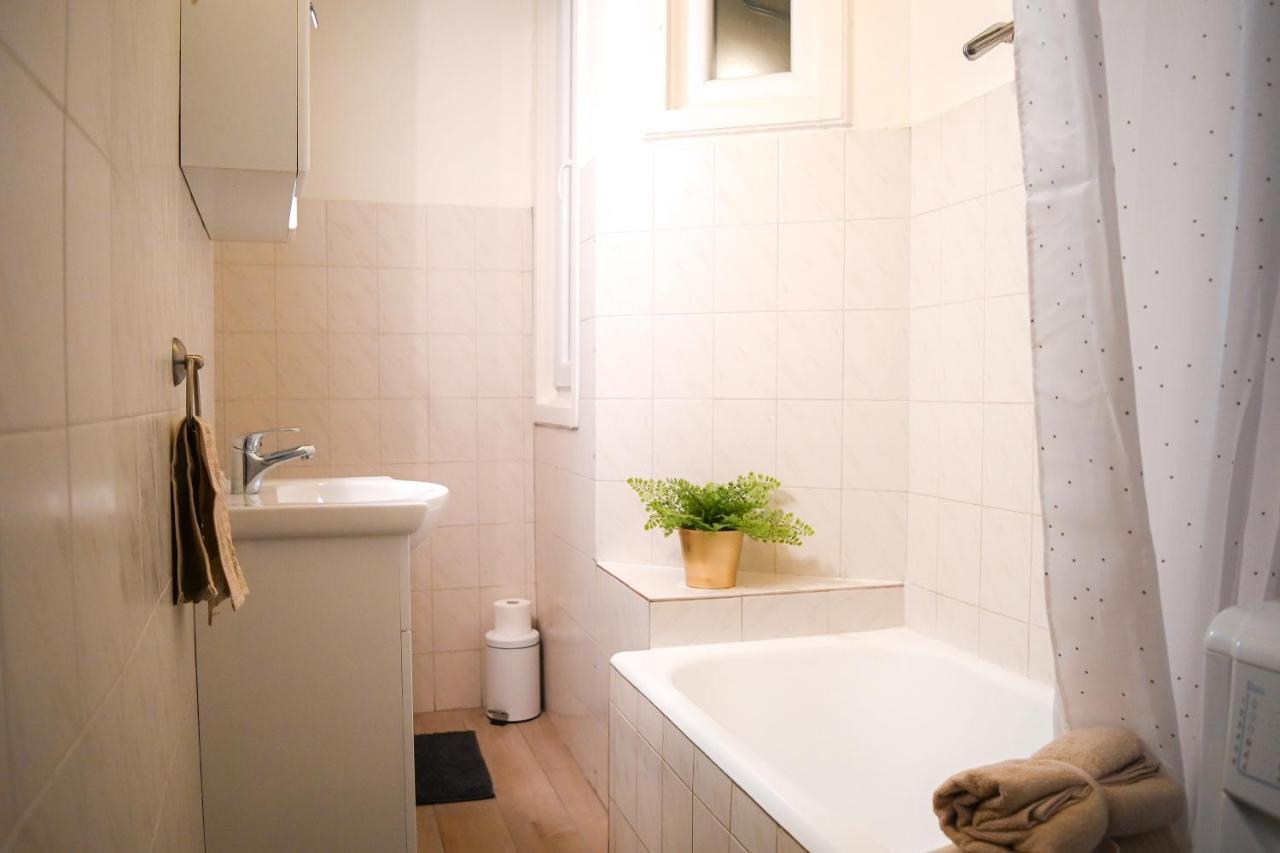 Your Home In Budapest: Cozy, Central & Silent Bagian luar foto