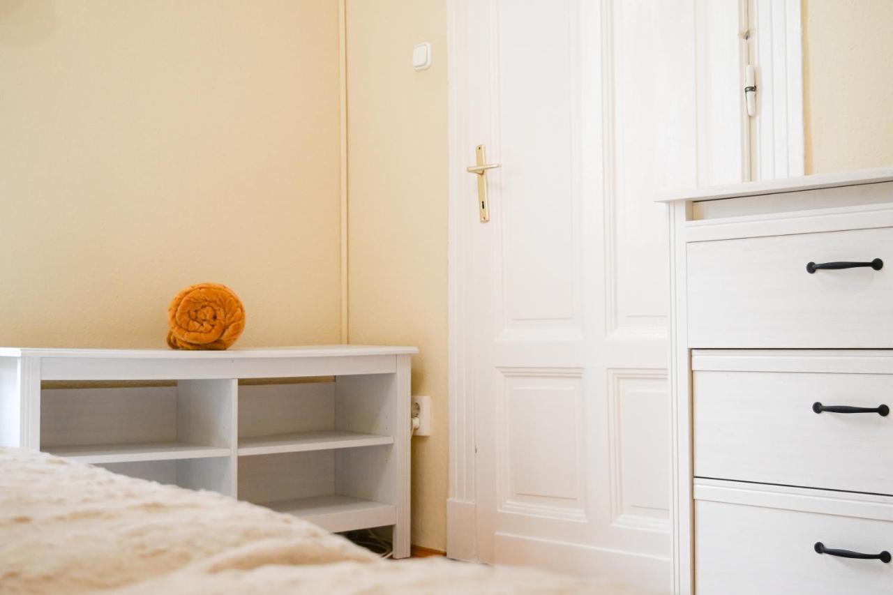 Your Home In Budapest: Cozy, Central & Silent Bagian luar foto